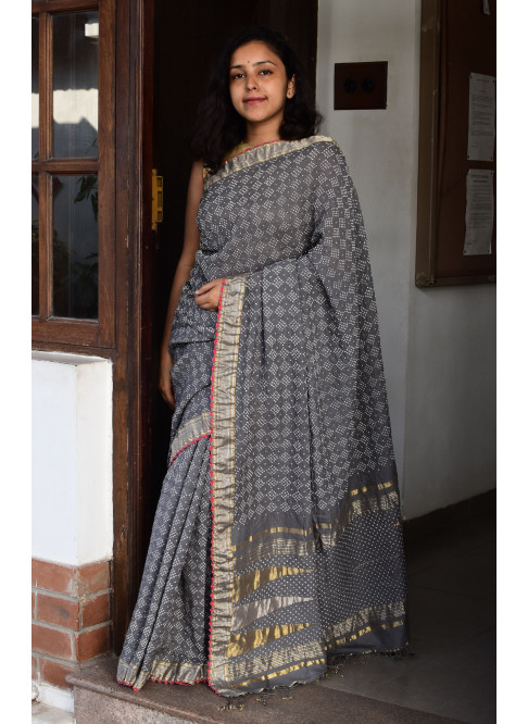 Grey,Handwoven Organic Cotton, Textured Weave , Tie & dye, Occasion Wear, Jari, Rai Bandhani Saree
